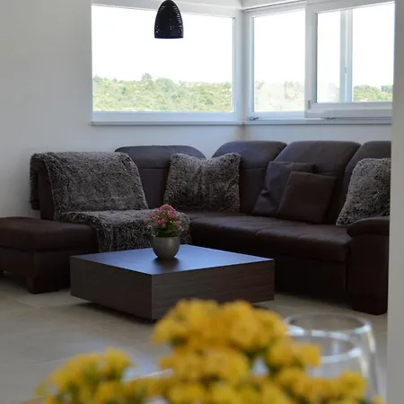 Villa M